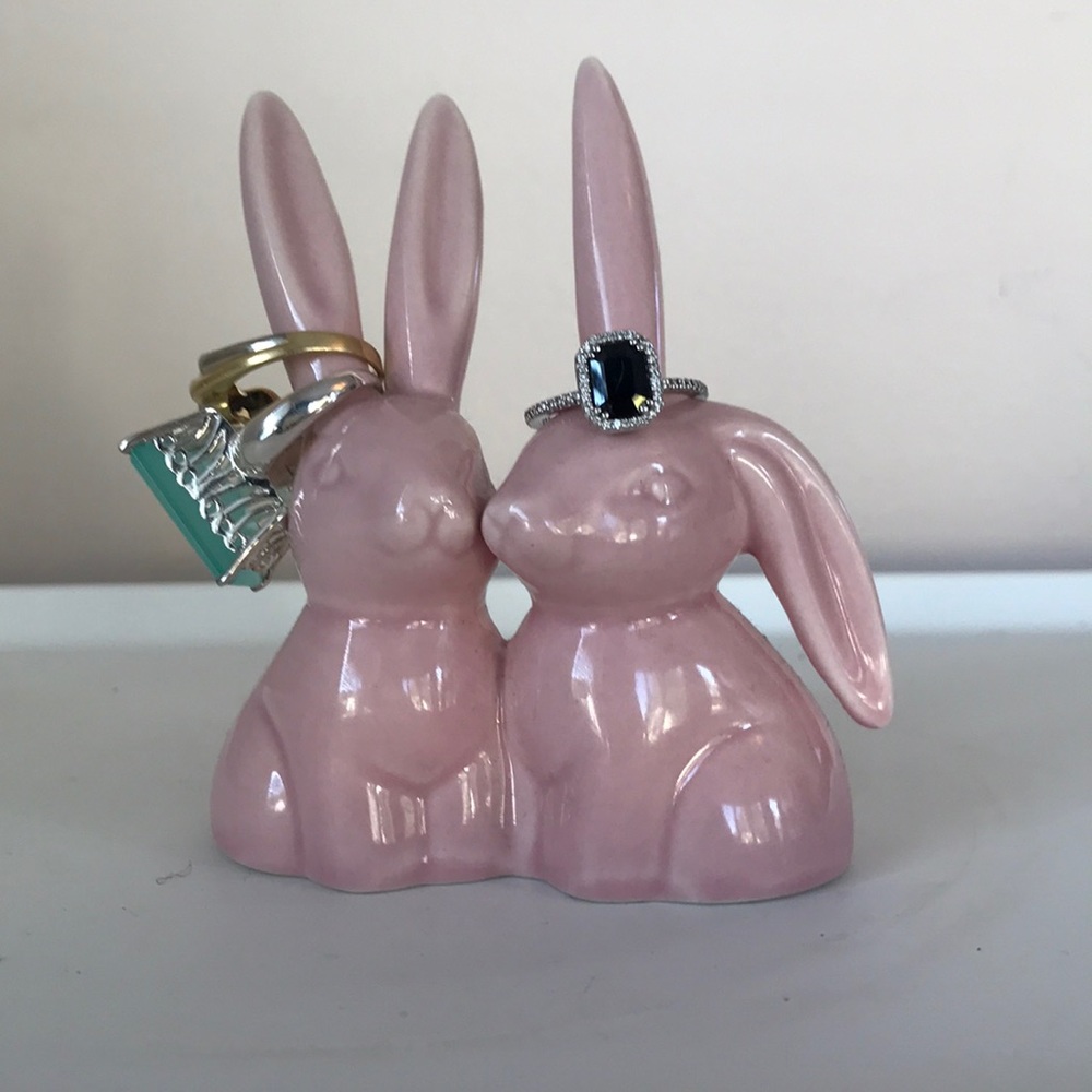 Pink Ceramic Ring Holder
